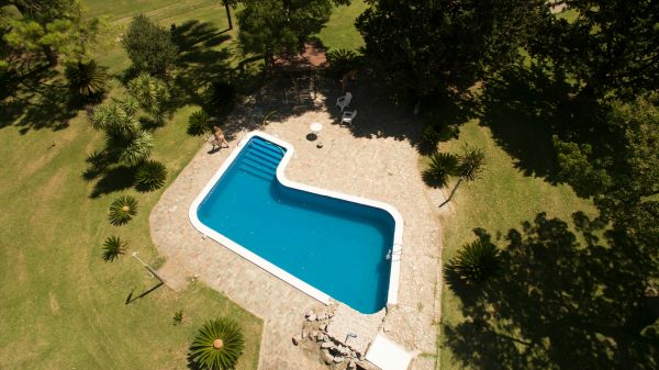 Les meilleures options de piscines en polyester et leurs bénéfices